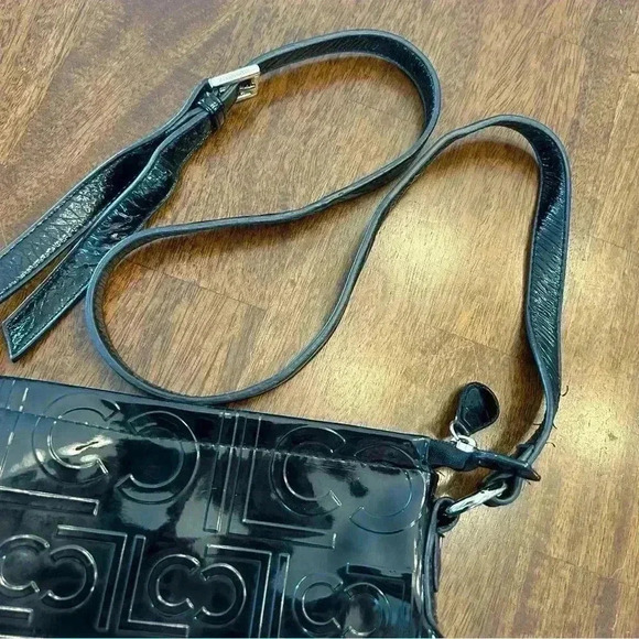 Liz Claiborne Black Faux Patent Leather Crossbody Purse Shoulder Bag Glossy Logo - Picture 10 of 13